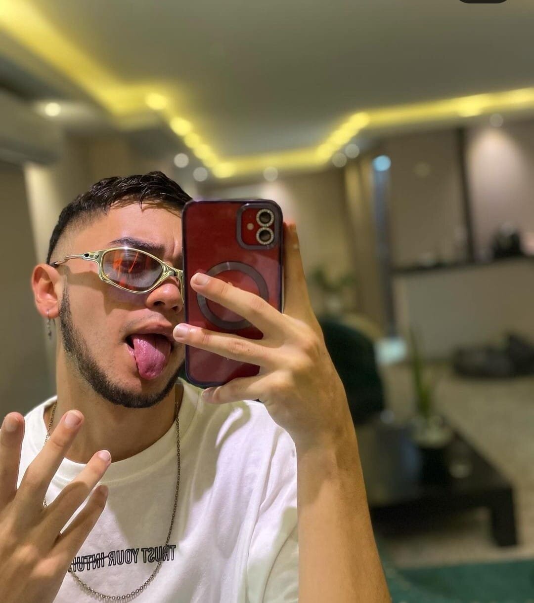YEII_SEXY