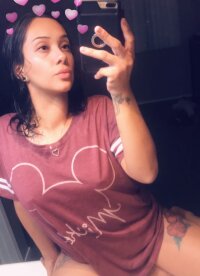 wetkattie's Offline XXX Chat