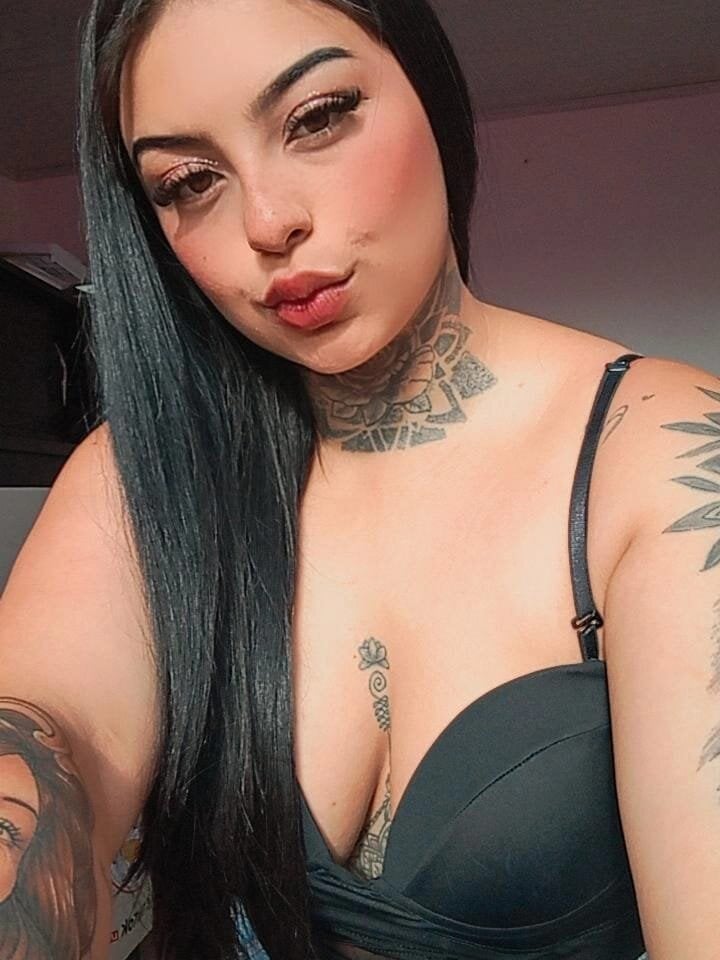 CurvySexx_ profile