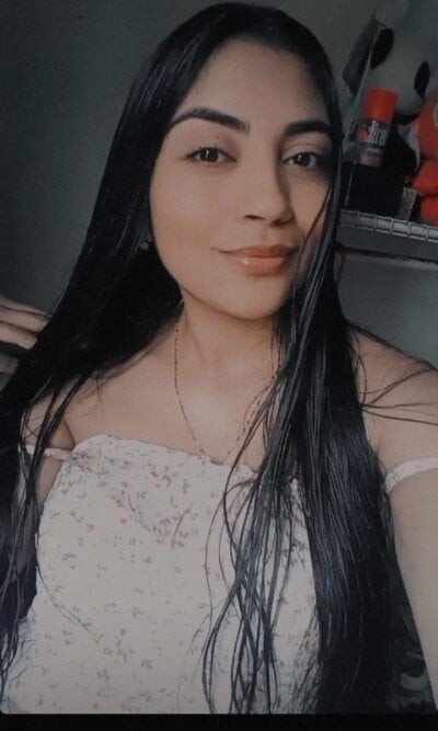 karla_daniela_ 🏍 naked webcam chat