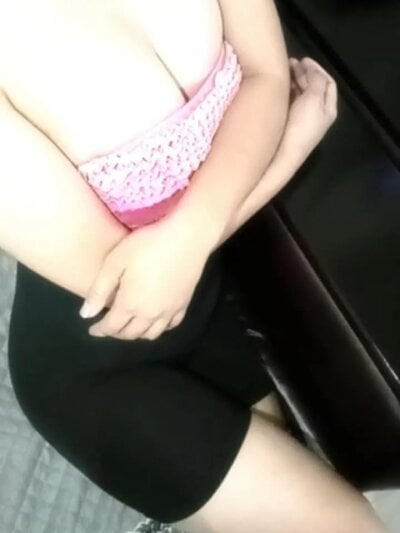 Manvi1510 on StripChat