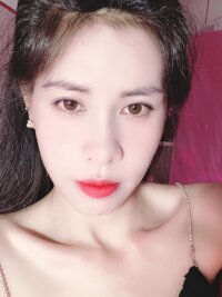 Lilyy-y's webcam live show