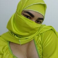 yamina_a's Offline Chat Room