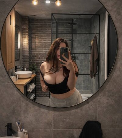 AliraX 🥚 live online cam