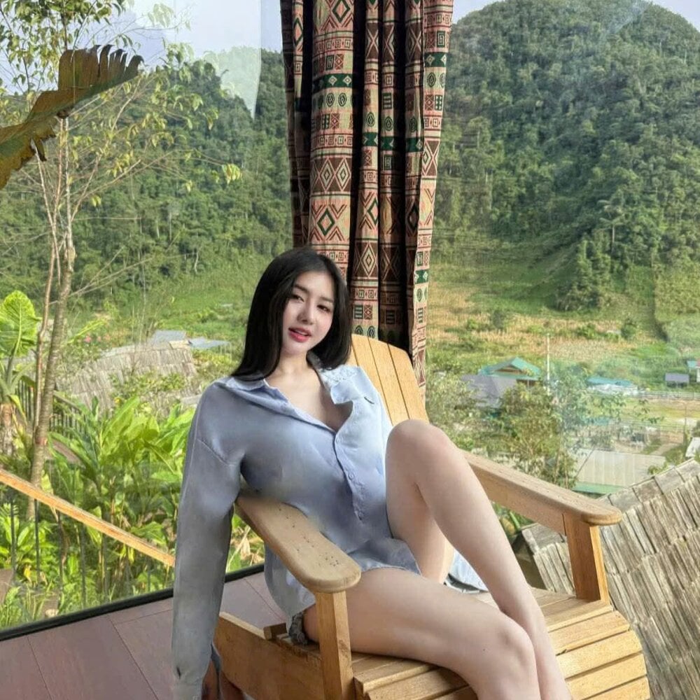 sexlivecamsites.com miky_lyn livesex profile in the-place-your-wishes-come-true cams