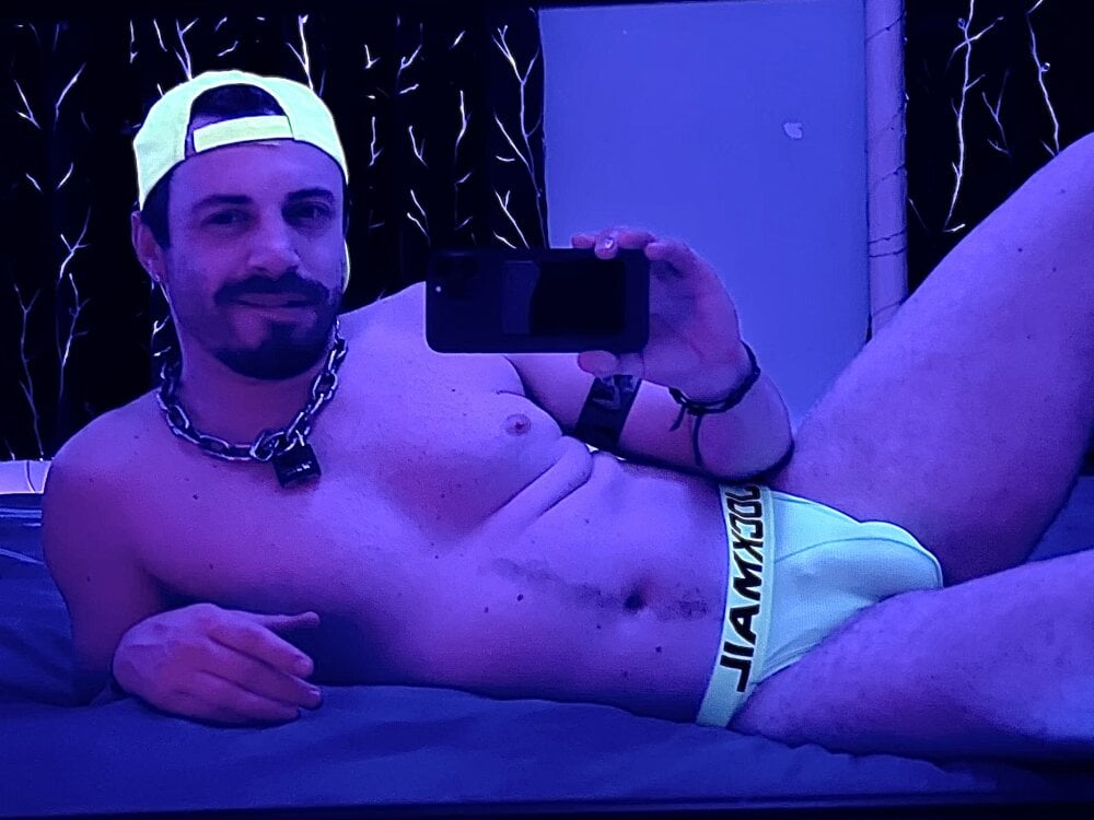 kaicruznyc from stripchat
