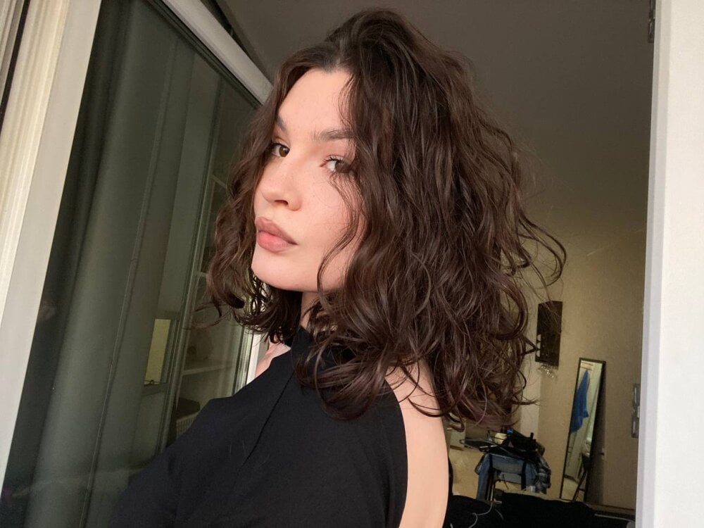 aleksavioren webcam profile - Azerbaijani