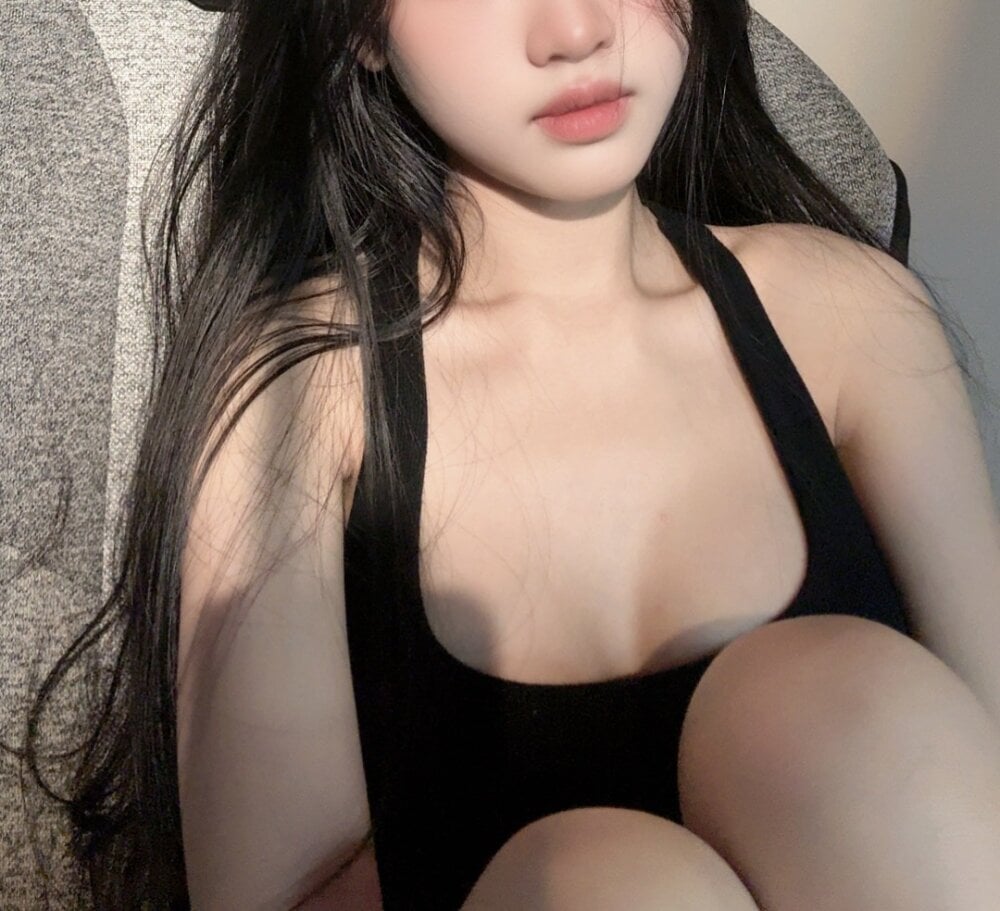 watchgirlcam.com meilin_lin livesex profile in titty cams