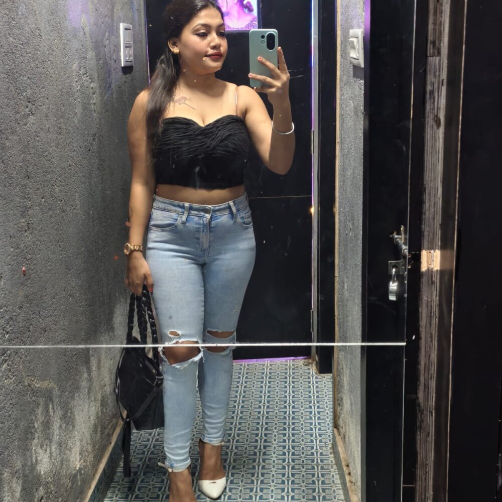 darling_somya from stripchat