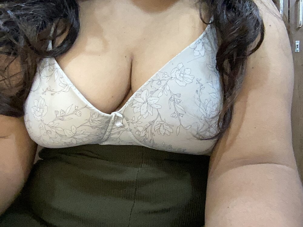 Indianhotgirl2 profile