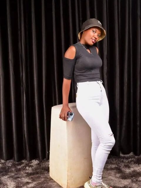 Busi_Amhale