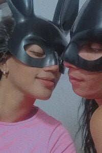 tifany90's Offline Chat Room