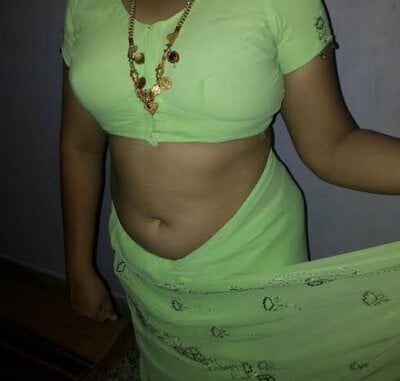 maniisha Live Cam and Profile on UnifiedCams