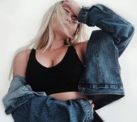 MandyPeony's Offline Chat Room