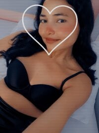 Rafhaela_castillo01's webcam live show