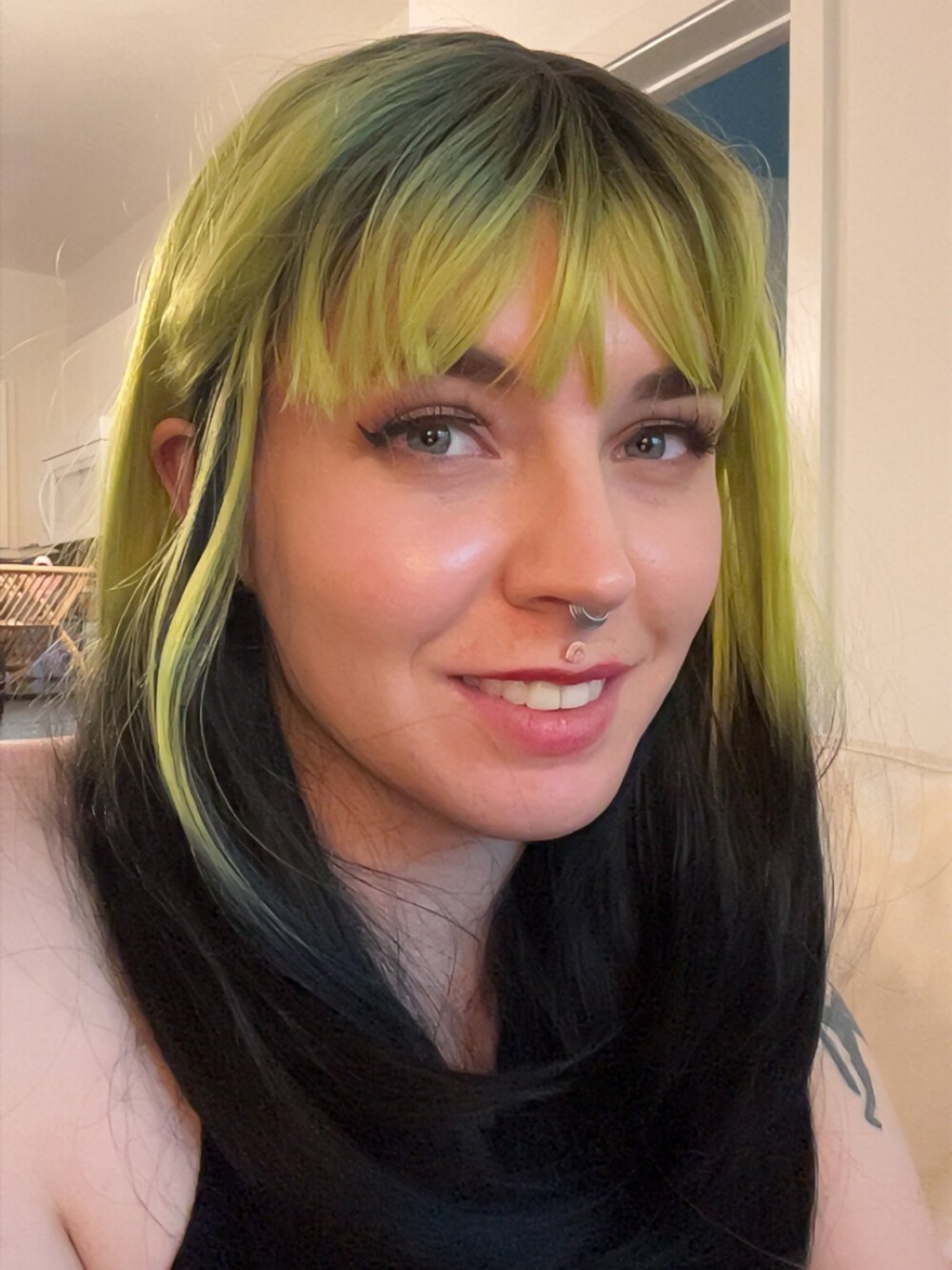 venusianplay from stripchat