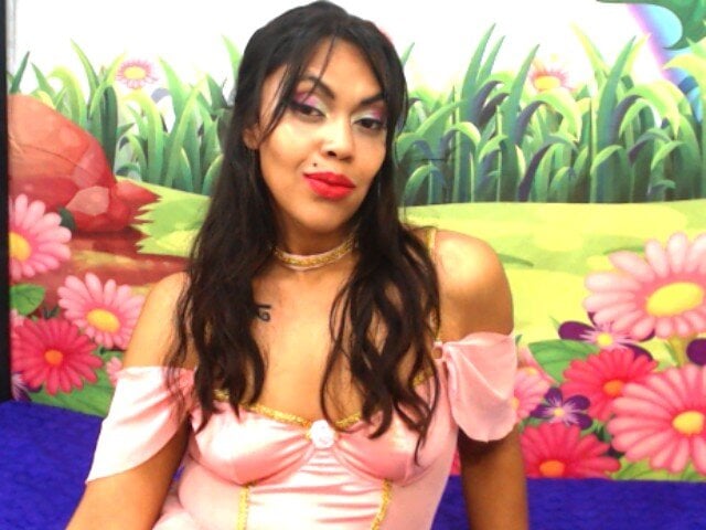 stripchat indiandesire4u69 webcam profile pic via sexcam3d.net