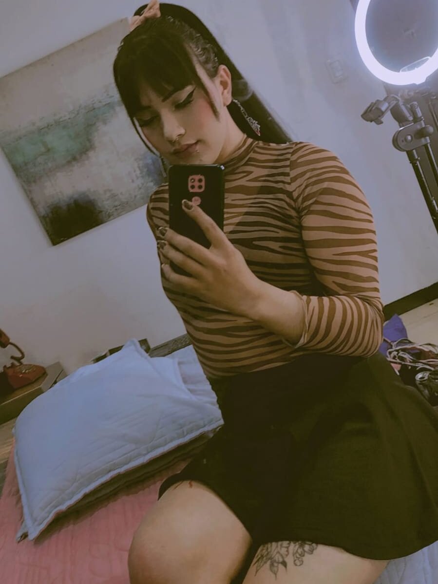 altair_w from stripchat