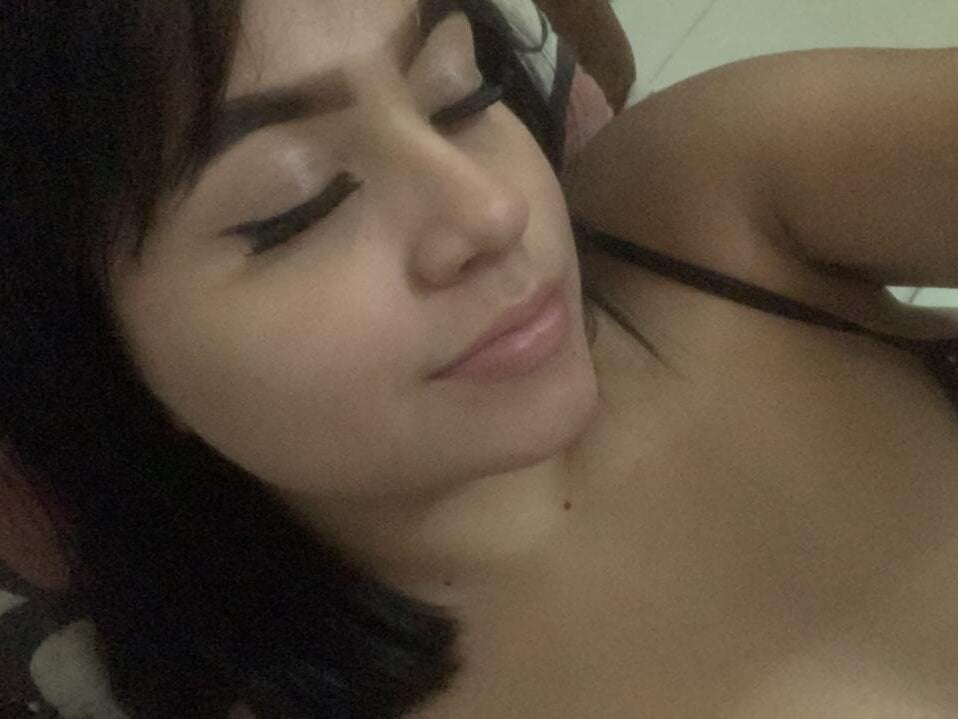 247camsex.com amy_glasses livesex profile in ask-in-pm-or-private cams