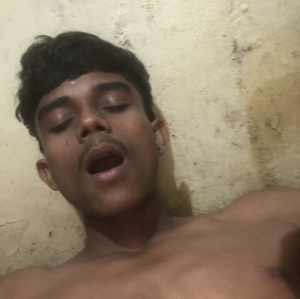 nakedlongcock Offline XXX-chat