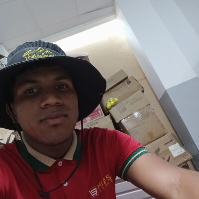 vergonahah Live Cam and Statistics on UnifiedCams