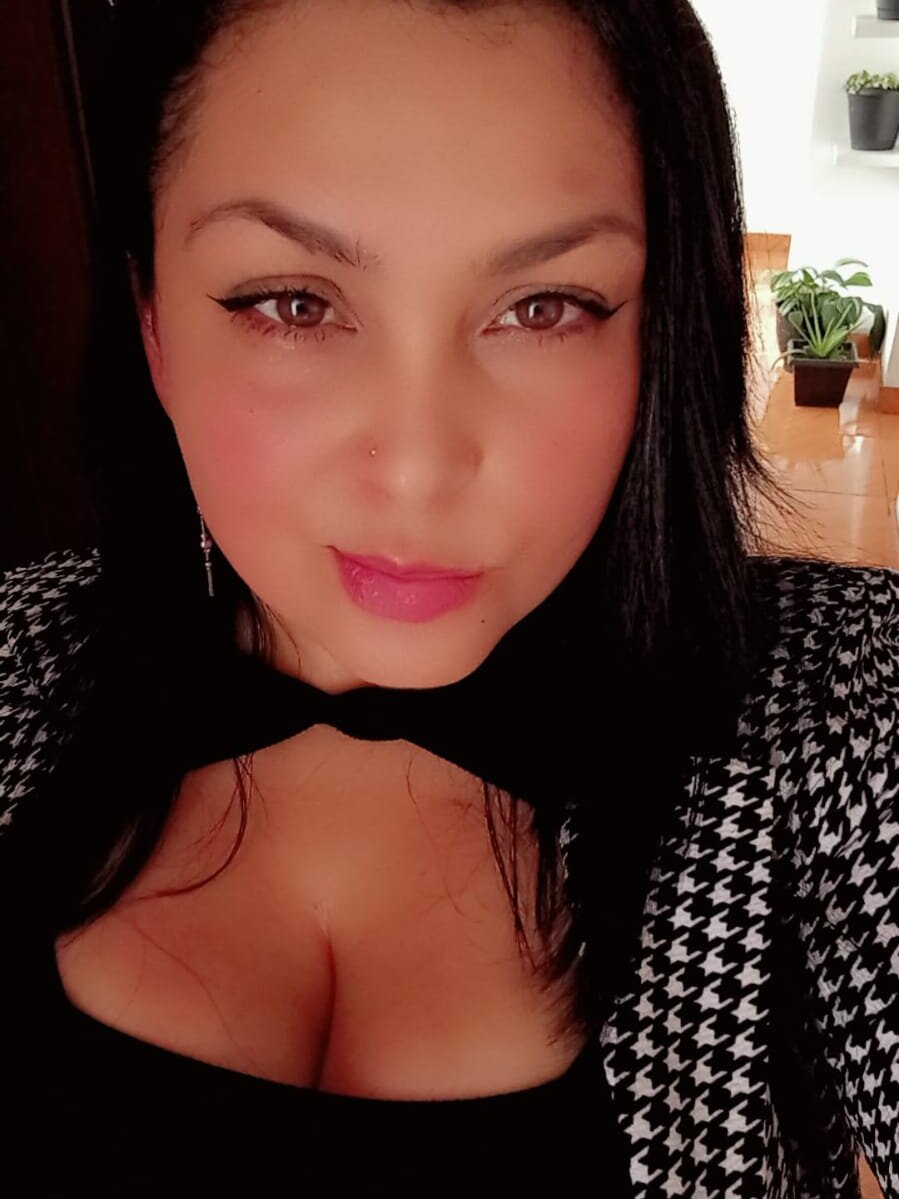 6livesex.com rachel_1-1 livesex profile in latino cams