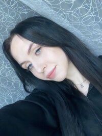 CelineHanks' Offline Chat Room