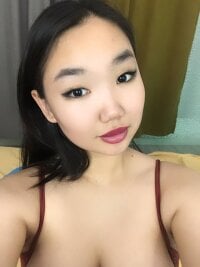 hitomi__22's Offline Chat Room