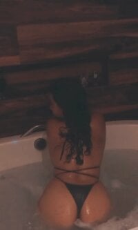 lizabellucci's webcam live show