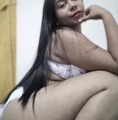 megan_taylor88 - venezuelan petite