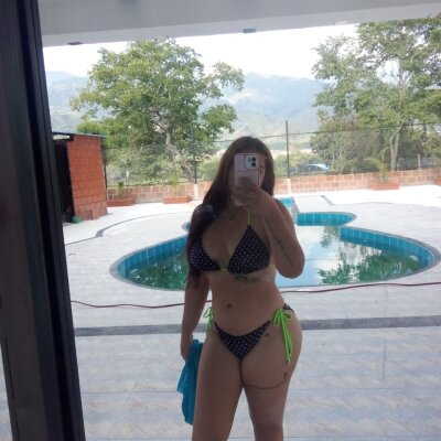 karoly_cedeno from stripchat