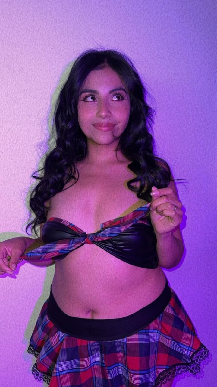 Emma_collins24