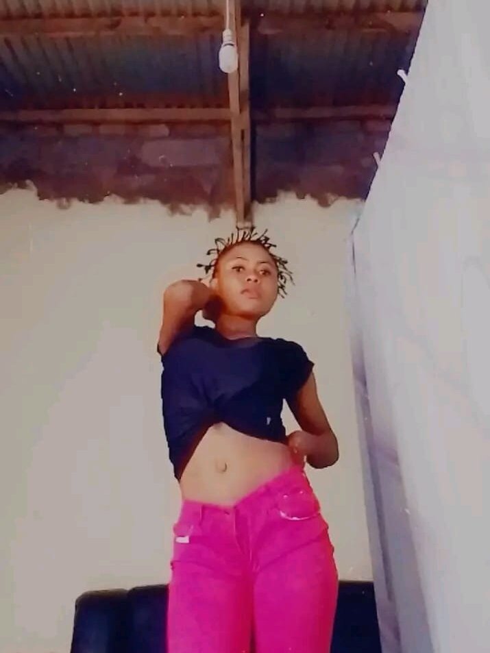 Live sex webcam photo for Hot_goddess20 #289990721