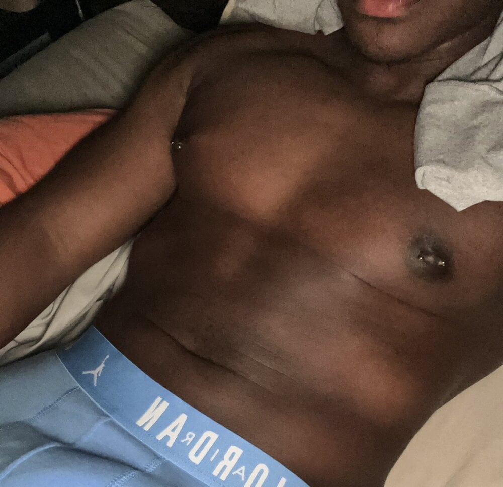 badsexyboy from stripchat