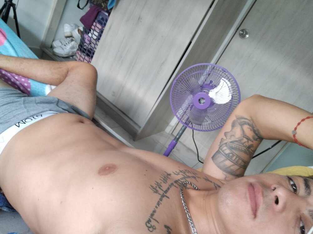 Derek_Boy profile