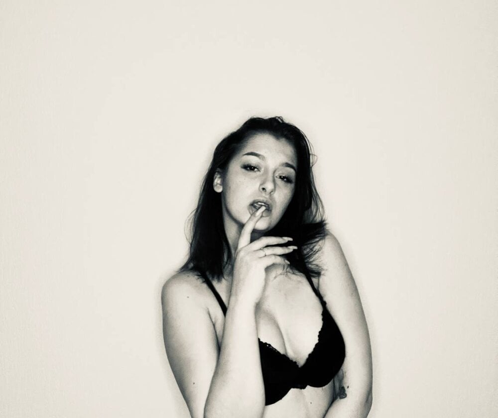 wettingcouple's Offline XXX Chat