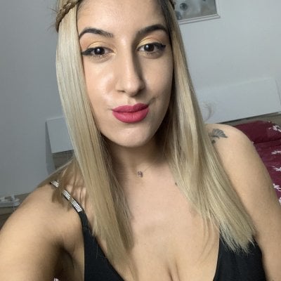 LizzieReyd Avatar