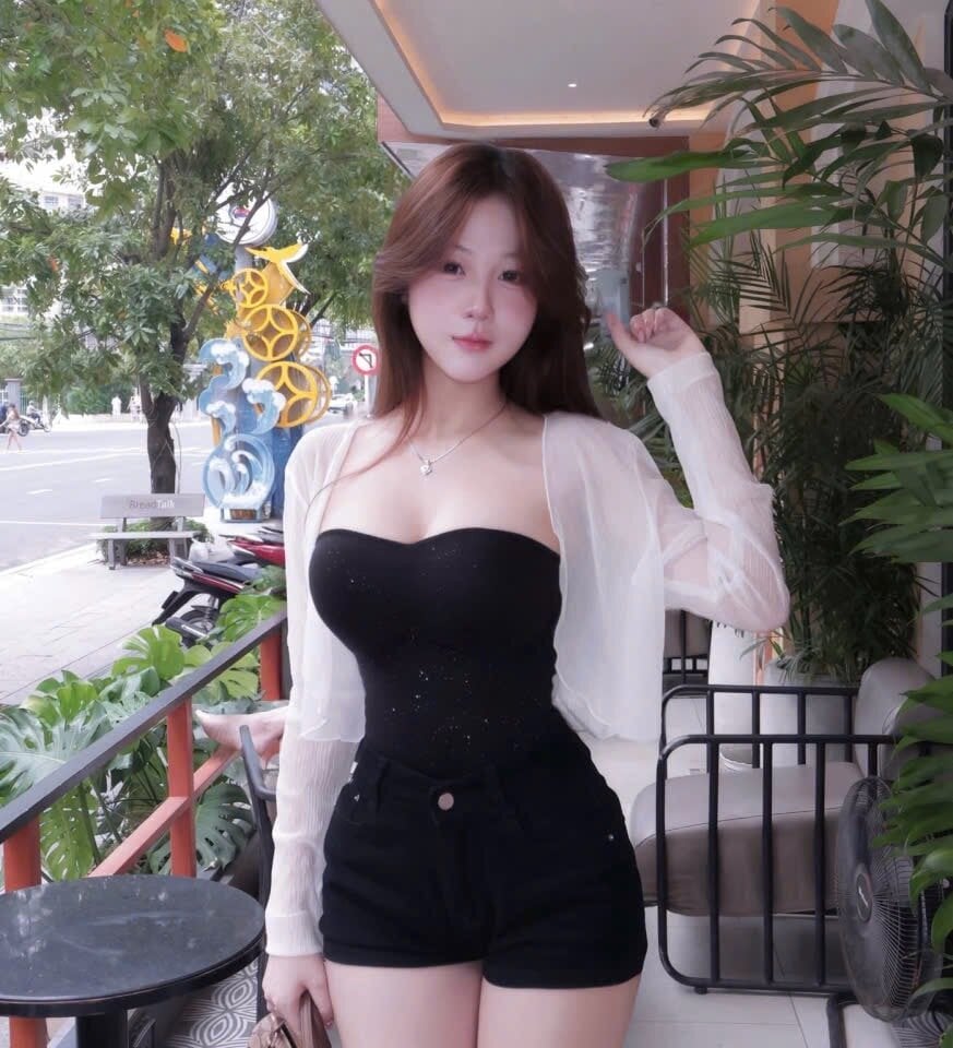 maaybee webcam livesex profile in vietnamese cams