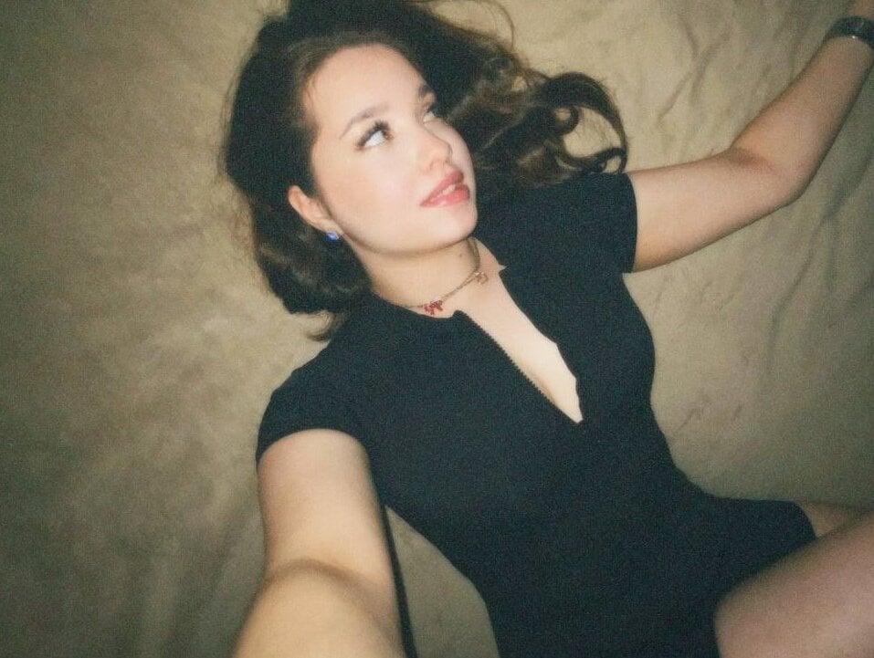 livesex.fan naughtymuse_ livesex profile in online081209121012111212123am-10am-gmt2 cams