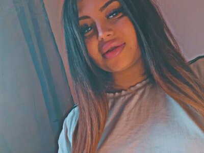 LarisXXX 🐸 live naked webcam