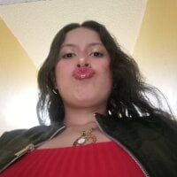 Chicamala6516's Offline Chat Room