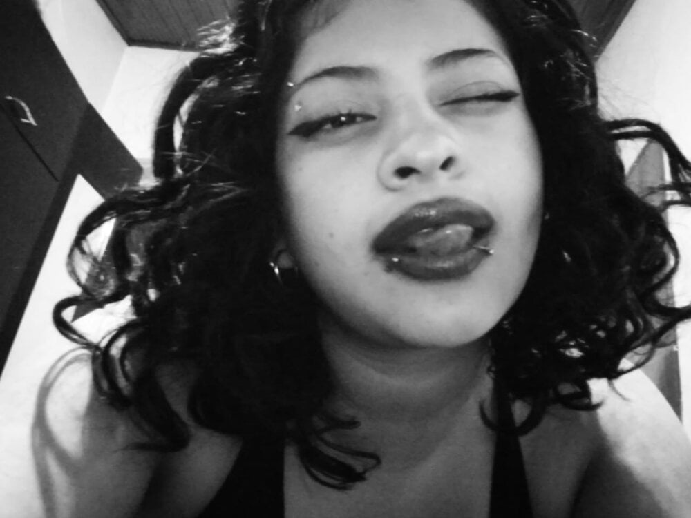 ghost_girl_ from stripchat
