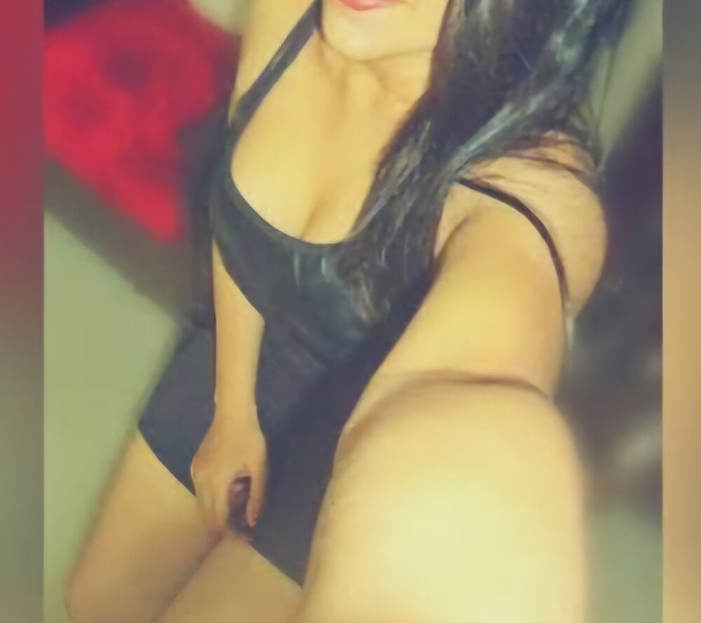 janhavii from stripchat