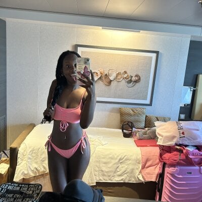 elivecams.com bearyxcute livesex profile in ethnicityebony cams