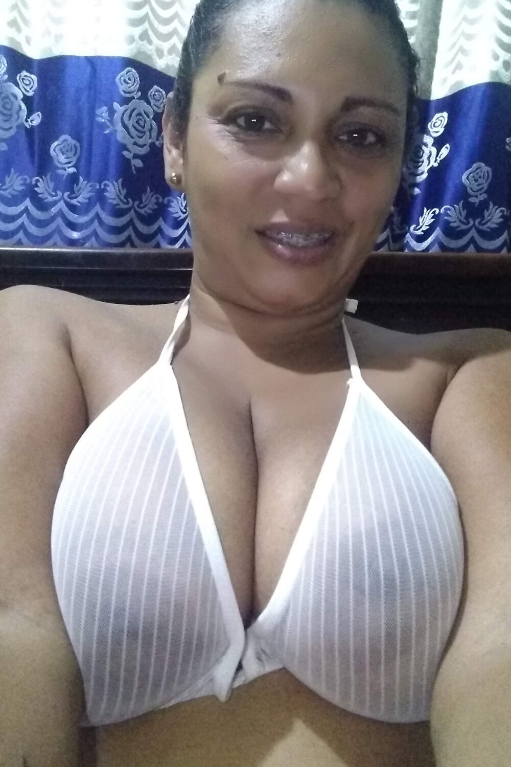 HallyGirlHot profile
