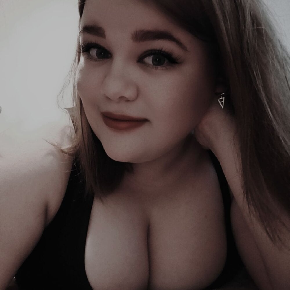 stripchat ollaaaaaaai webcam profile pic via amateursex-livecam.com