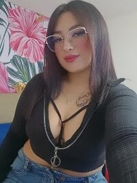 Shayla_vidal's Offline XXX Chat