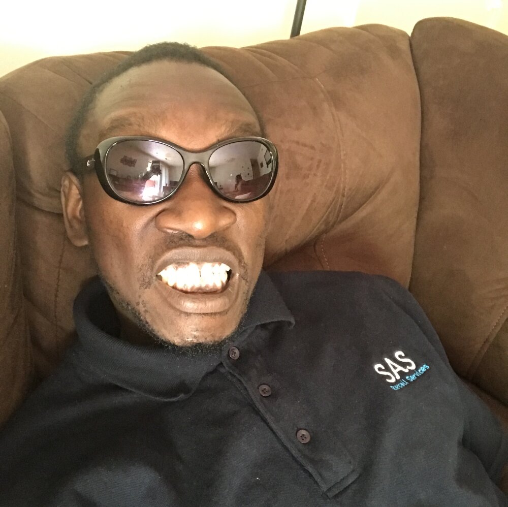 zoeboy305's Offline XXX Chat