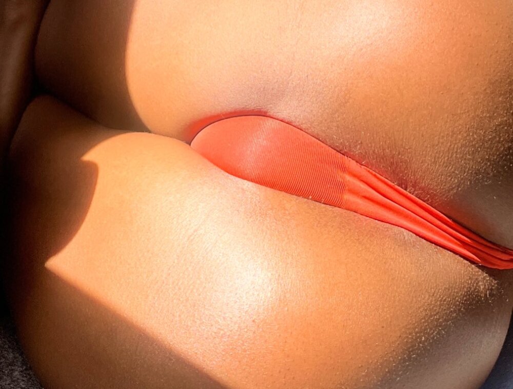 Live sex webcam photo for GoddessXaii #288238170