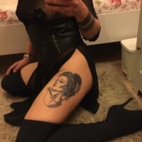 Show sexual ao vivo de DesireeGold